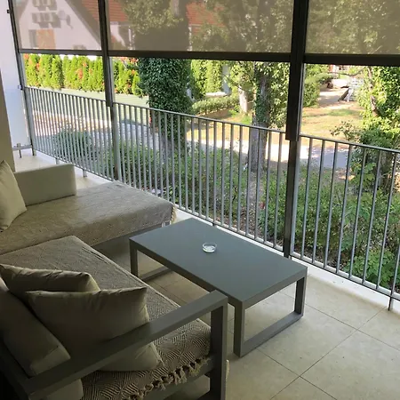 Portside Apartment *
